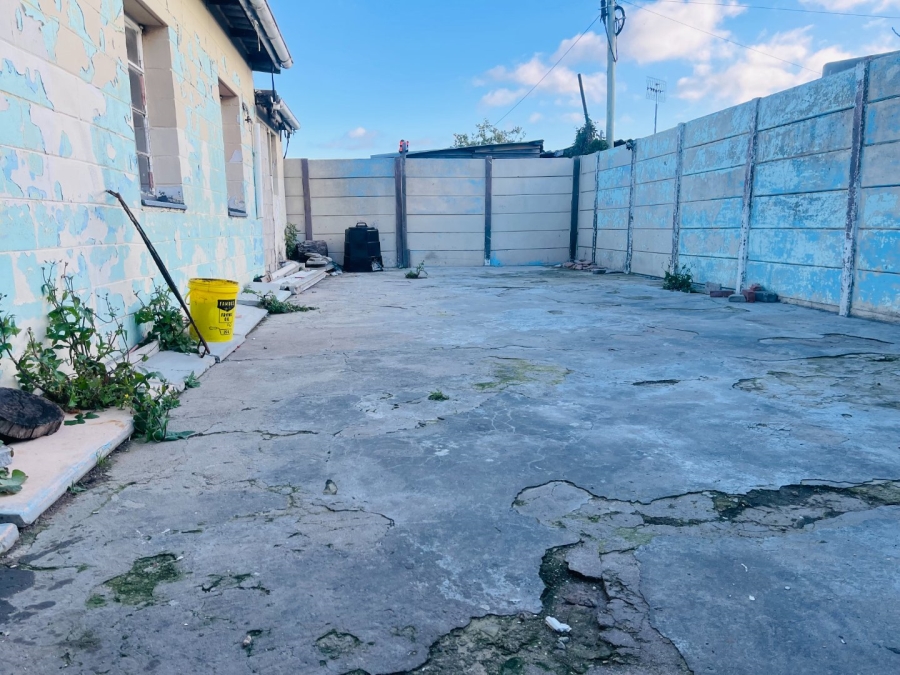 3 Bedroom Property for Sale in Protea Park Western Cape